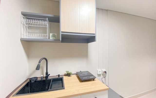 Good And Spacious Studio Lrt City Royal Sentul Park Apartment