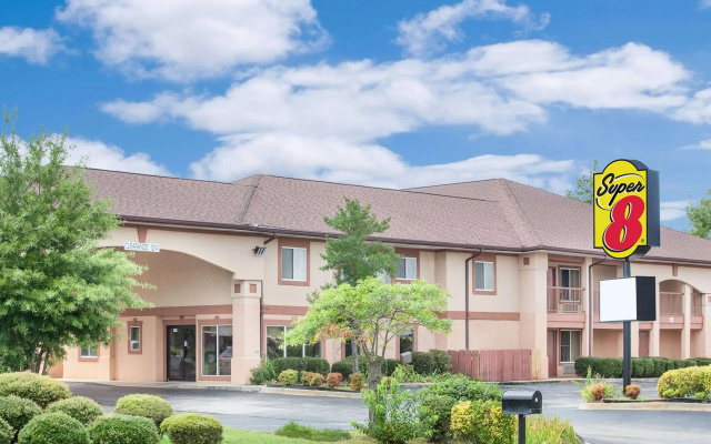 Super 8 by Wyndham Decatur Priceville