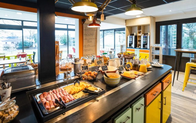 Greet Hotel Angouleme