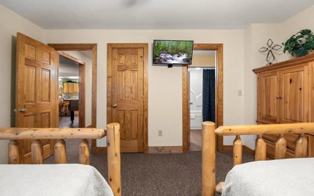 Poplar Point Condo Unit 12E - Three Bedroom Condo