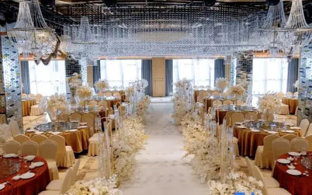 Zixuan Holiday Hotel