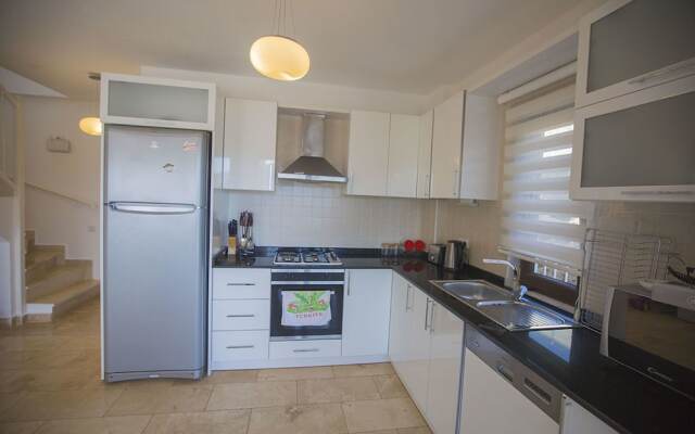 Villa Selena by Akdenizvillam