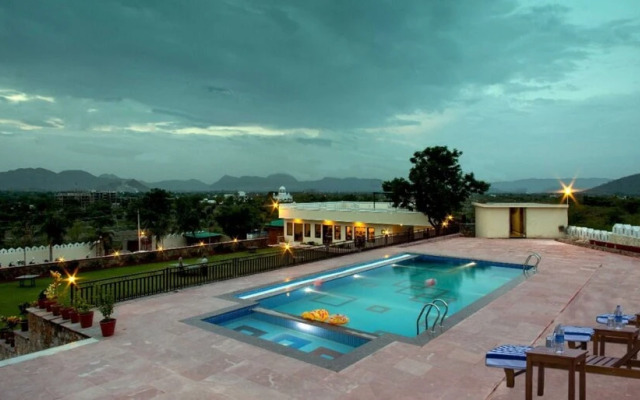 Hill Garden Resort
