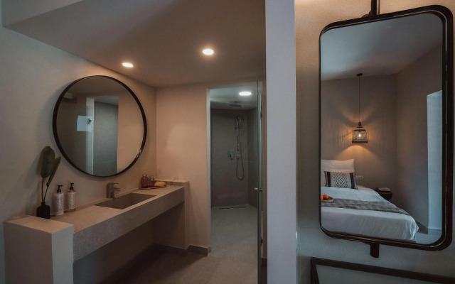 Eliros Mare Beachfront Poem Hotel