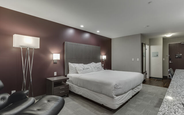 Home Inn & Suites Saskatoon South