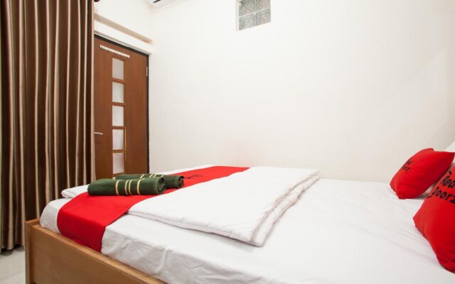 Reddoorz Near Singha Merjosari Park