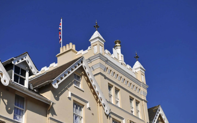 Royal Exeter Hotel