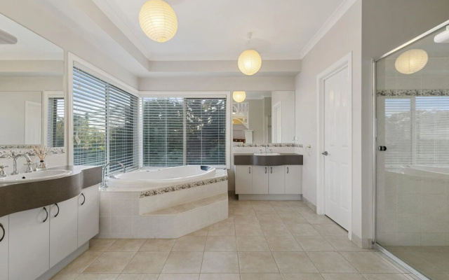 Waterview Estate - Free Wifi, Amazing Ocean Views