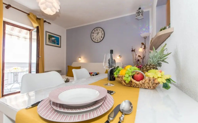 Slave - sea View - A1