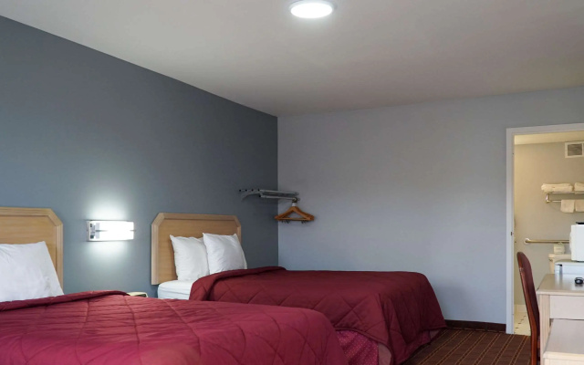 Rodeway Inn Beebe