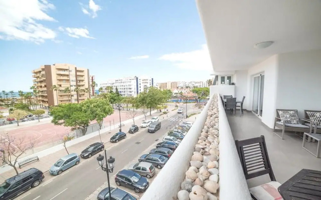 Myramar | 7 Pax | Parque de Poniente | 4724-KPAW