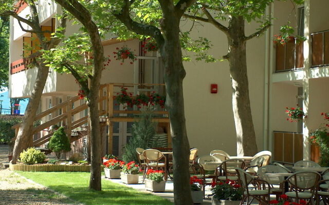 Hotel Kiss Family
