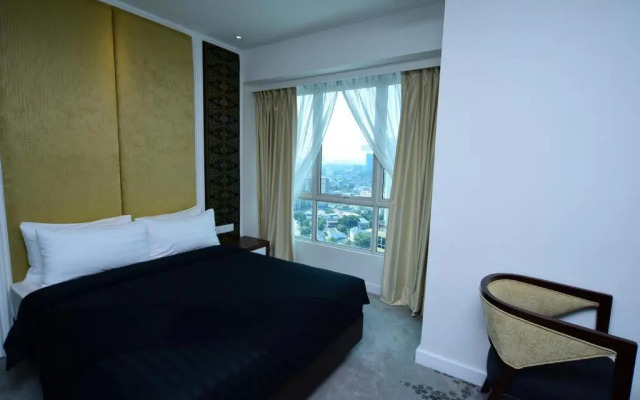 Utm Hotel & Residence