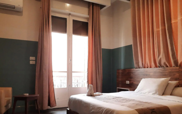 Nitocrisse Hotel