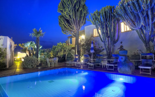 Room in B&B - Ischia With Breathtaking Views, Near Poseidon for 3