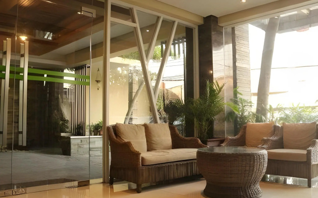 Zen Rooms Ambarukmo Plaza Syariah – Guest Rooms – Sleman