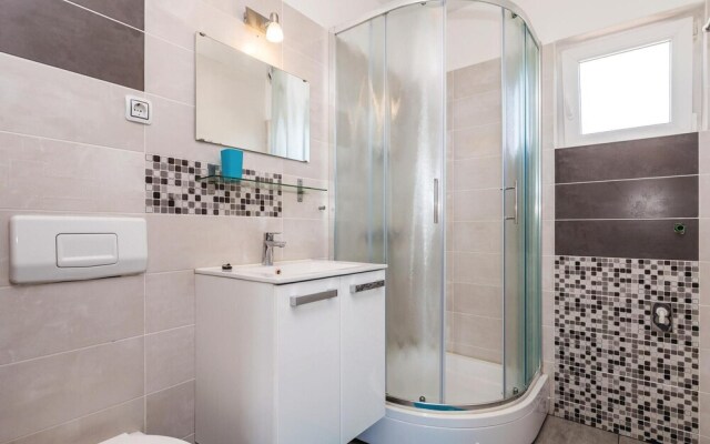 Amazing Home in Mandre With Wifi and 1 Bedrooms