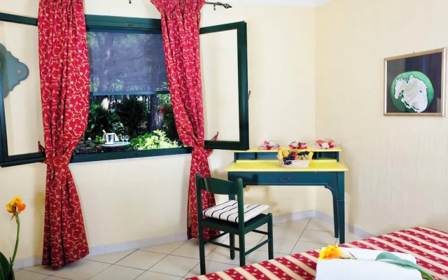Residence with swimming-pool in Arborea
