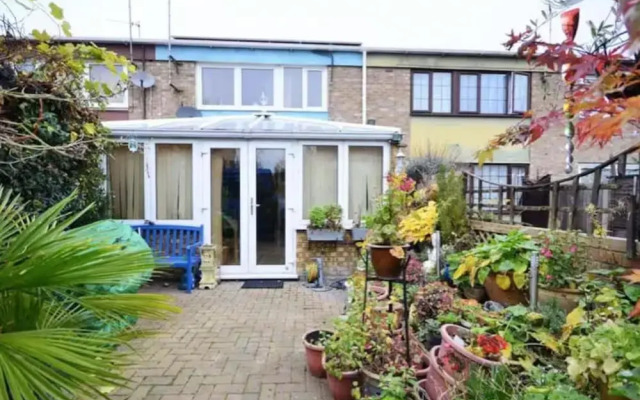 3bedroom Sleeps9 Parking Familyfriendly Nearexcel