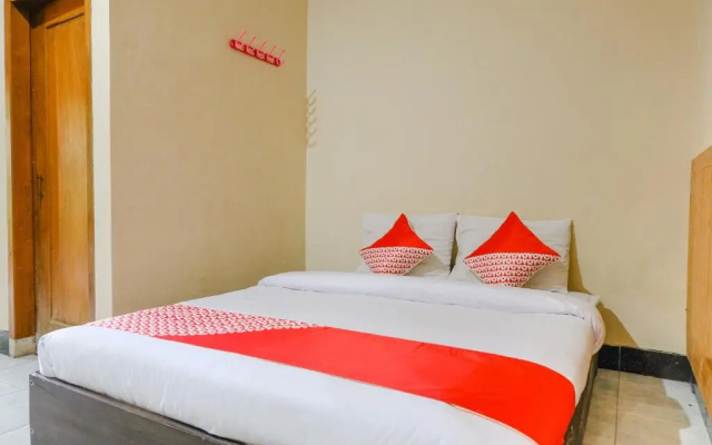 Hotel O otel Graha Prima – Guest Rooms – Pacitan
