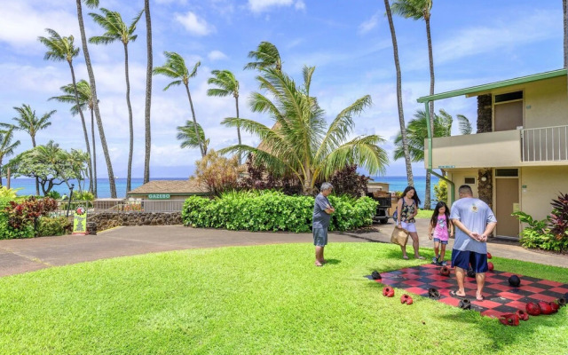 Napili Shores D229 Studio Bedroom Condo by RedAwning