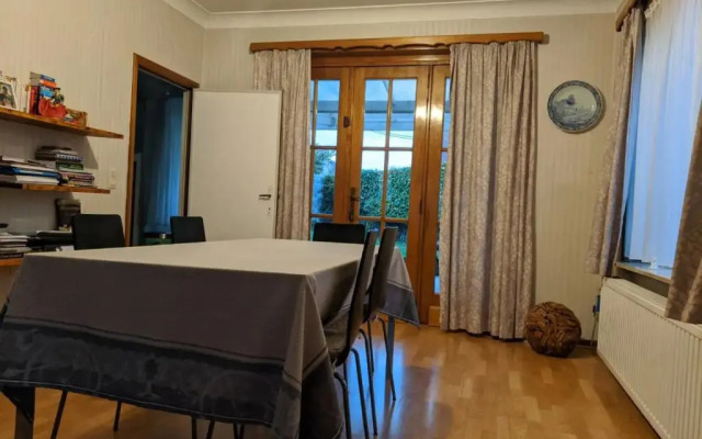 Rustic room 15 mins from Brussels