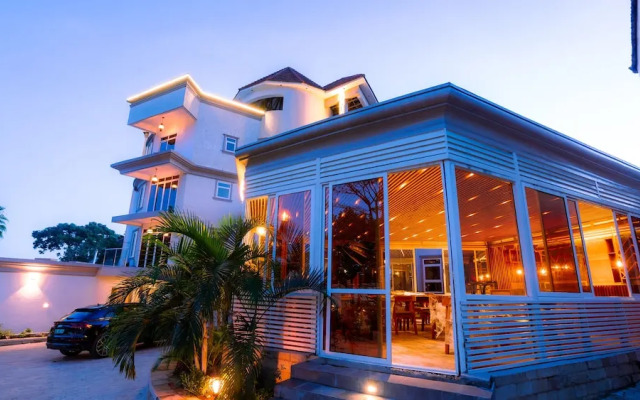 Grik Hotel - Entebbe