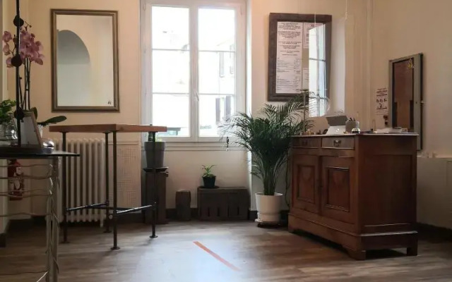 Grand Hôtel De La Poste