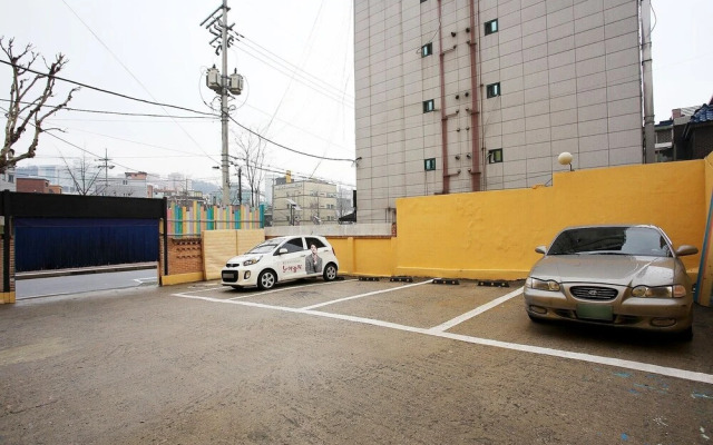 Sungshin University Station Galaxy2