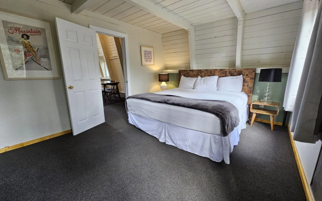 Cinnamon Bear Inn