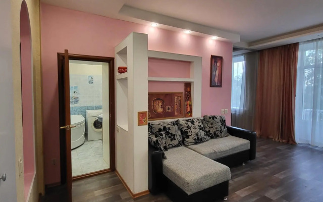 Apartments on Levo-Bulachnaya 42/2