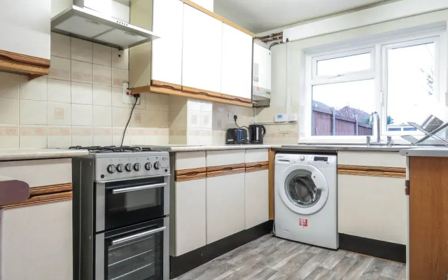 Tudors eSuites Four Bedroom House