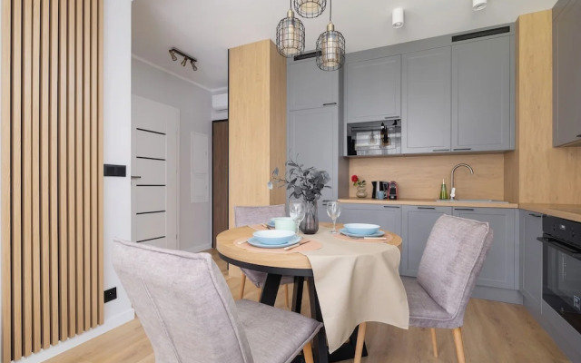 Cracow Apartment With Gym by Renters