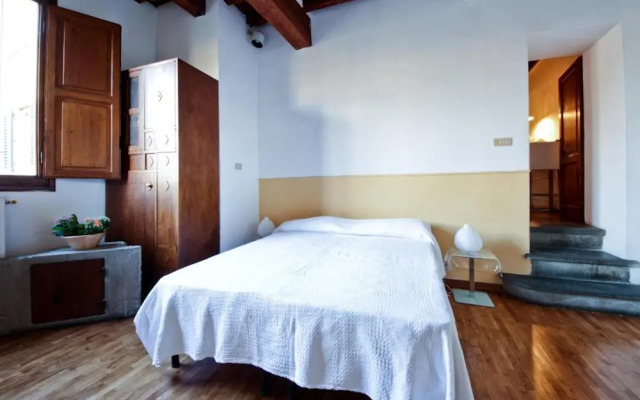 Ponte Vecchio Balcony