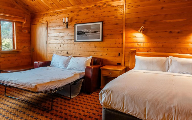 Powderhorn Chateau