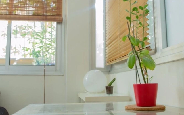 Stylish Perfect 2BR Tel Aviv Beach Apt