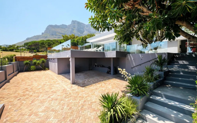 Ocean View Camps Bay 5bed Villa w Pool Valtameri