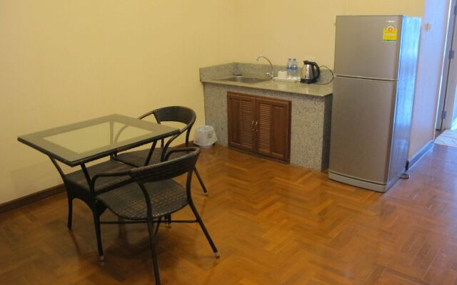 Chateau Vista Serviced apartment