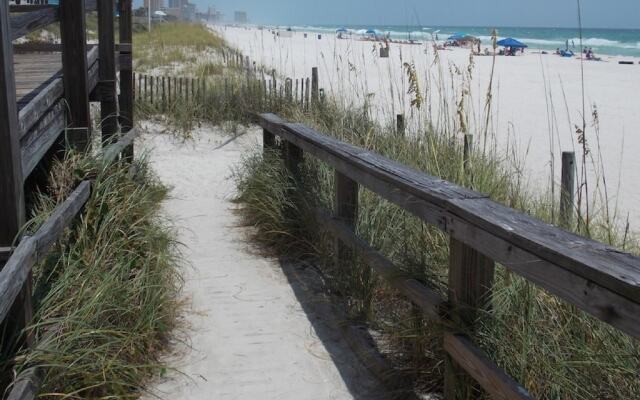 1302C St Thomas Square