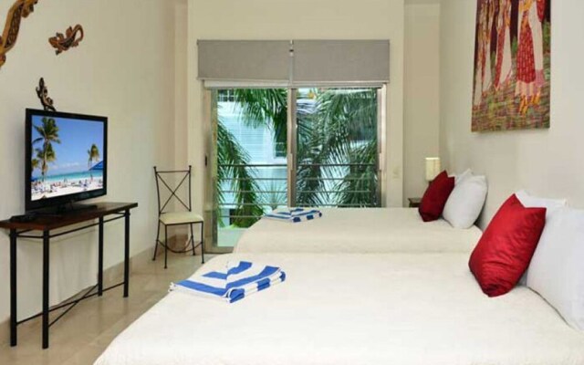 Via 38 Condominium by ChezPlaya