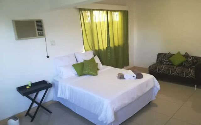N-Self Catering Lodge