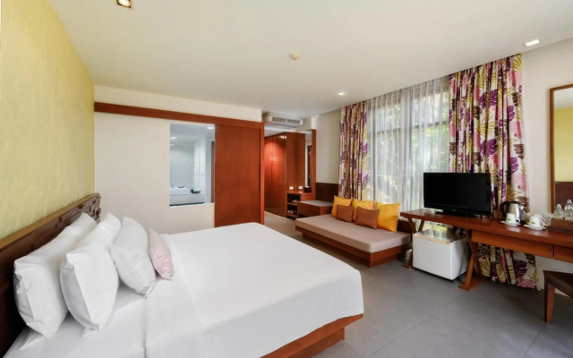 Отель Karon Phunaka Resort & Spa