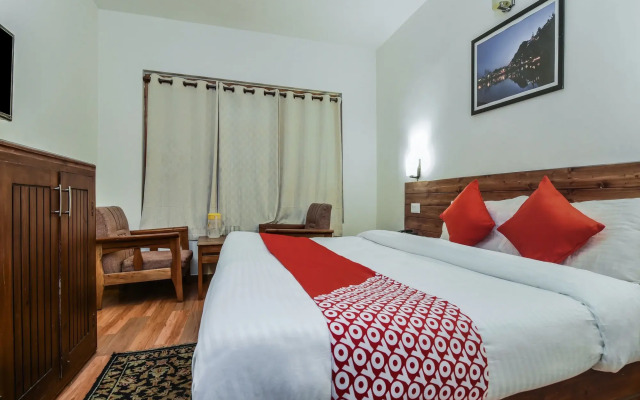OYO 13410 Hotel Sunflower