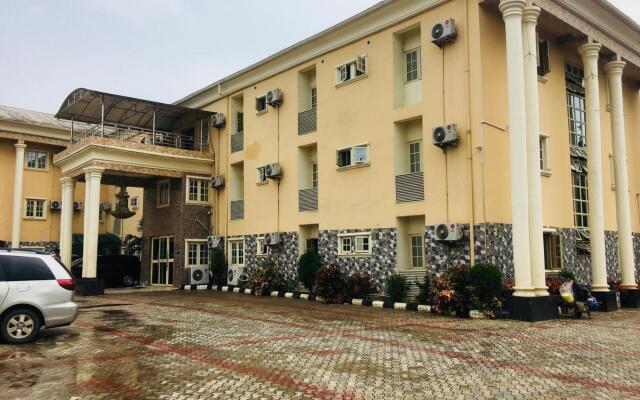 Feligold Royal Hotel Benin