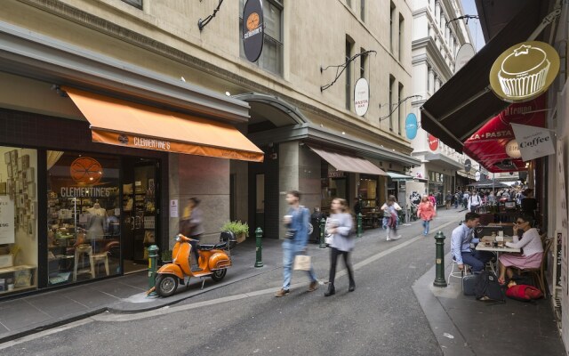 Melbourne City Chic - Degraves Lane, Parking, Lift