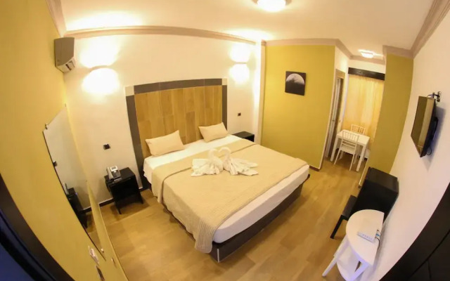 FrioHot Hotel