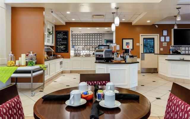 Hilton Garden Inn Mobile West I-65/Airport Blvd