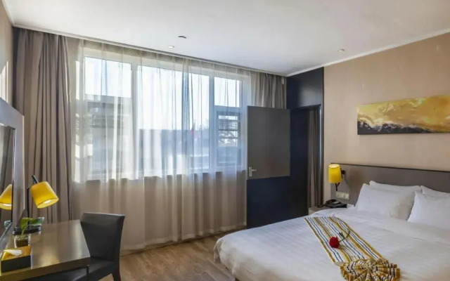 【locals】Taian Taishan District Baolongcity Square