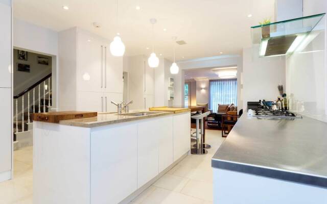 Luxury in Chelsea Townhouse