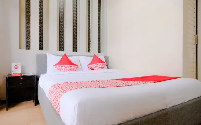 Tiara Family Residence by OYO Rooms